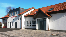 Feuerwehrhaus mit Probenraum in Dirlos
